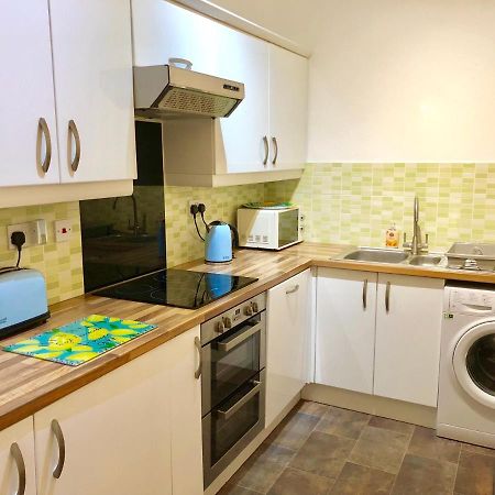 Stylish Apartment With Secure Parking Close To City Chester Eksteriør bilde